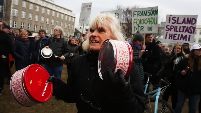 Tax scandal reheats Iceland politics