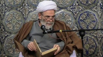 فرشته ای در آسمان هفتم که از صبح تا شب در ماه رجب ندا می دهد!