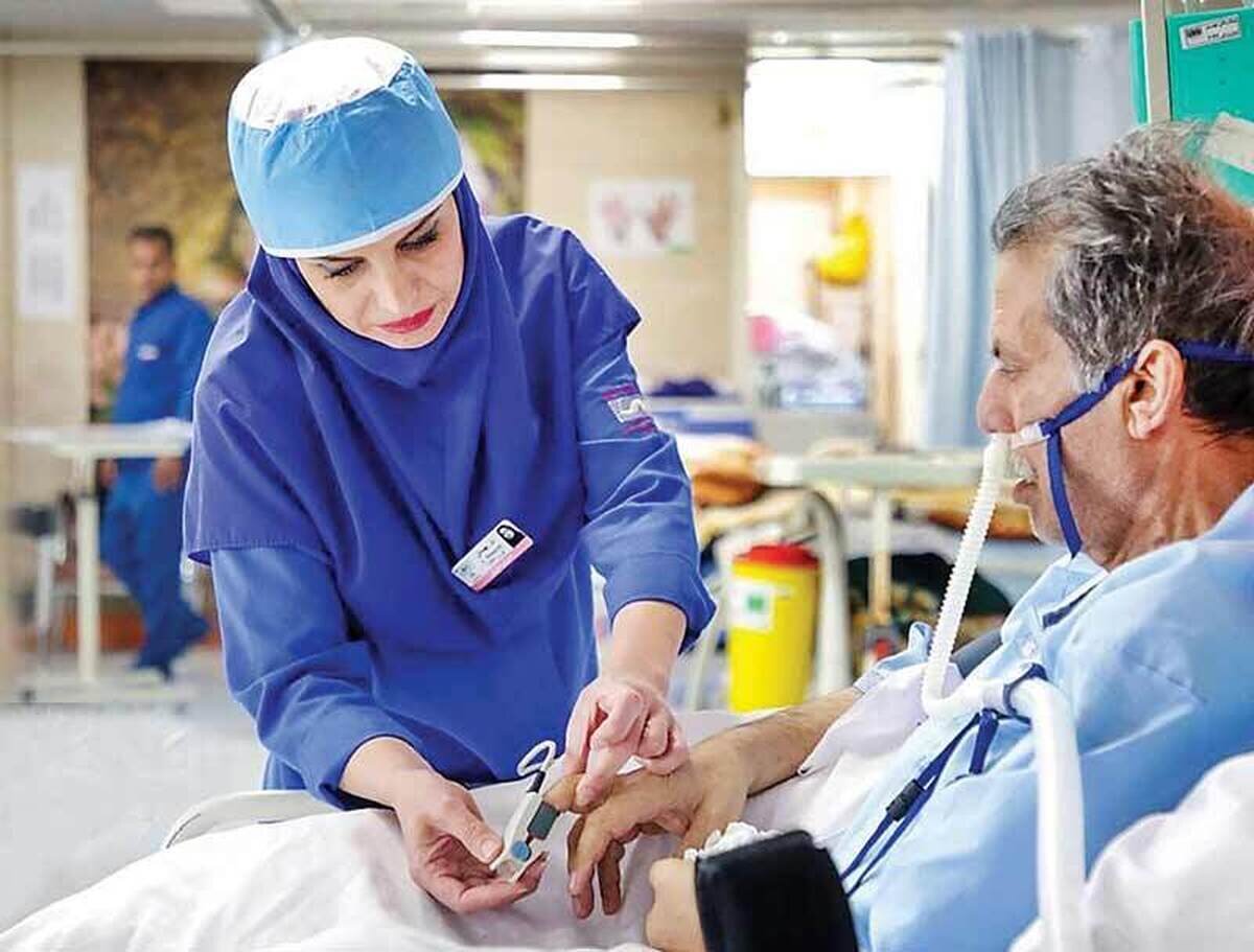 از کرونا تا جنگ ؛ پرستاران ، ستون بهداشت جامعه/ از پذیرش شیفت های اضافی به فداکاری در سایه