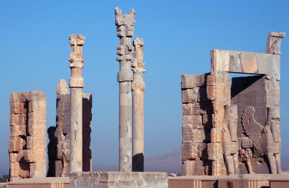 گنجینه‌های خفته ایران؛ از شکوه تخت‌جمشید تا رؤیای توسعه پایدار با معجزه گردشگری / رهایی با ریشه‌های هویت؛ بازخوانی خرد ایرانی برای آینده‌ای پر از عشق