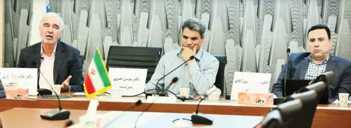 توسعه نیاز به شنیدن صداهای مختلف و سرمایه اجتماعی / میراث دارد که دولت مدرن از بین برده است / ضعف نهادهای مدنی توسعه ایران را تهدید می کند